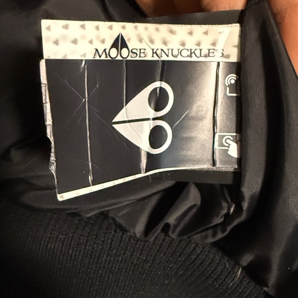 Moose Knuckles Xs Jacket Removable Hood - Picture 7 of 7